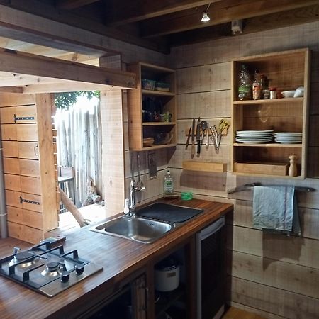 Bungalow Ecologique Avec Toilettes Seches Leu Kabanon Vue Mer 생뢰 외부 사진