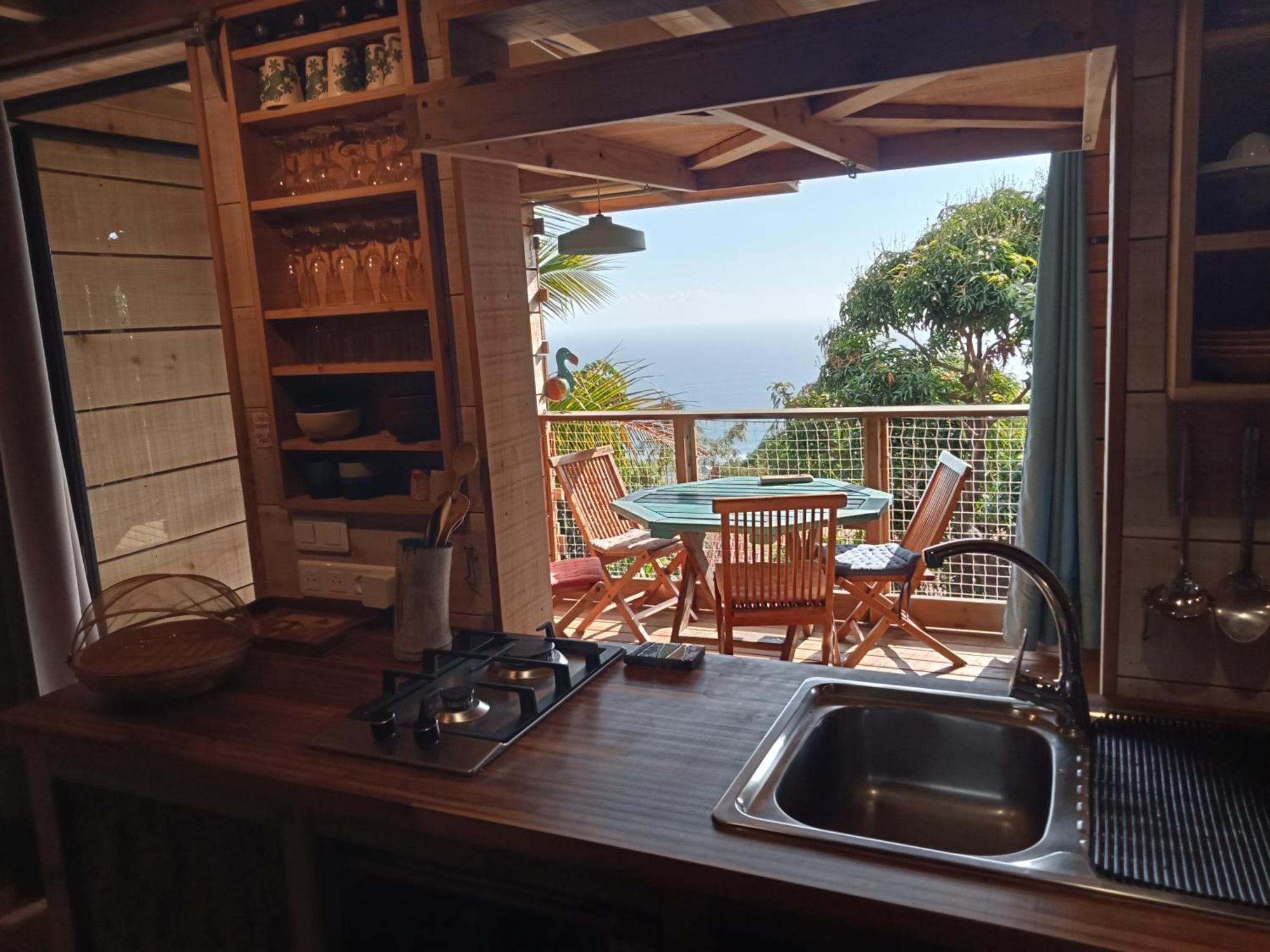 Bungalow Ecologique Avec Toilettes Seches Leu Kabanon Vue Mer 생뢰 외부 사진